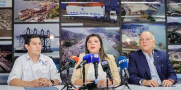 Panamá asume control de puertos y designa dos operadores tras quedar ejecutado el fallo contra Panama Ports