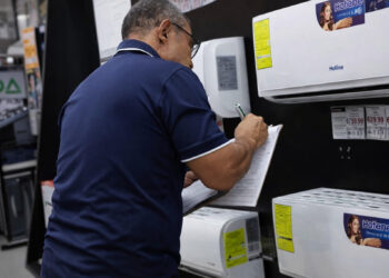 Acodeco detecta incumplimientos en etiquetado de eficiencia energética en aires acondicionados