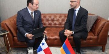 Panamá invita a embajadores de 12 países a adherirse al Tratado de Neutralizad Permanente del Canal