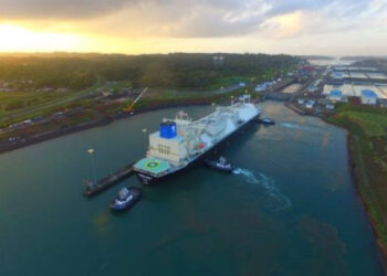 Tensiones en Medio Oriente impulsan mayor tránsito de GNL por el Canal de Panamá y aumentan pagos en subastas