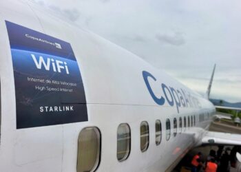 Copa Airlines inicia la implementación de internet Starlink y se convierte en la primera aerolínea de Latinoamérica en ofrecerlo