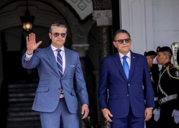 El secretario de Guerra Pete Hegseth viaja a Panamá