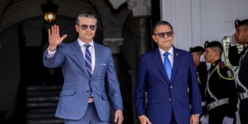 El secretario de Guerra Pete Hegseth viaja a Panamá