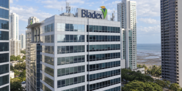 Gobierno de Panamá acuerda nuevo préstamo de hasta US$1,000 millones con Bladex