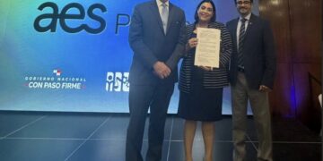 AES Panamá se incorpora a la nueva Ley de Pasantías y mantiene 37 estudiantes en formación