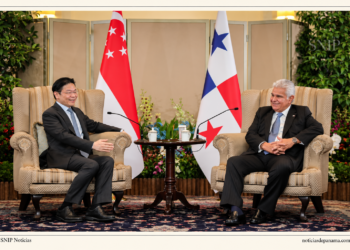 Mulino visita el puerto de Tuas; Singapur anuncia adhesión al tratado de neutralidad del Canal y Tocumen firma acuerdo de carga