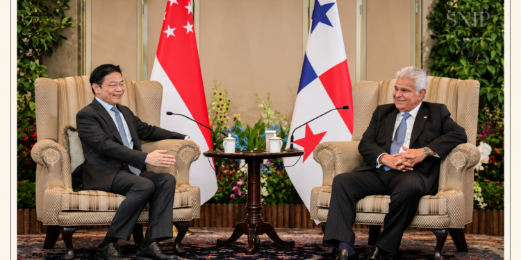 Mulino visita el puerto de Tuas; Singapur anuncia adhesión al tratado de neutralidad del Canal y Tocumen firma acuerdo de carga